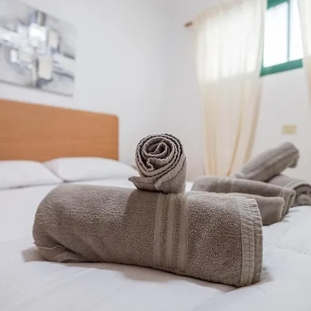 Floral - Large Private Terrace With Pool Daire