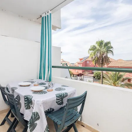 Floral - Large Private Terrace With Pool